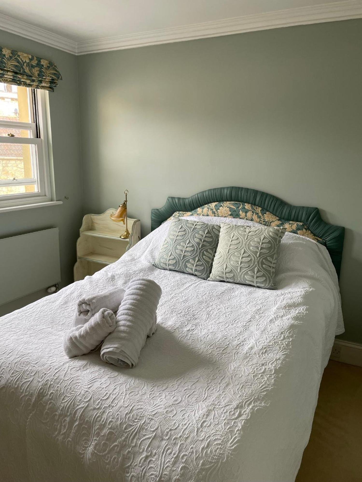 Circus Mews Townhouse:2 Beds:2 En-Suite Baths:Parking:City Centre:Quiet Area المظهر الخارجي الصورة