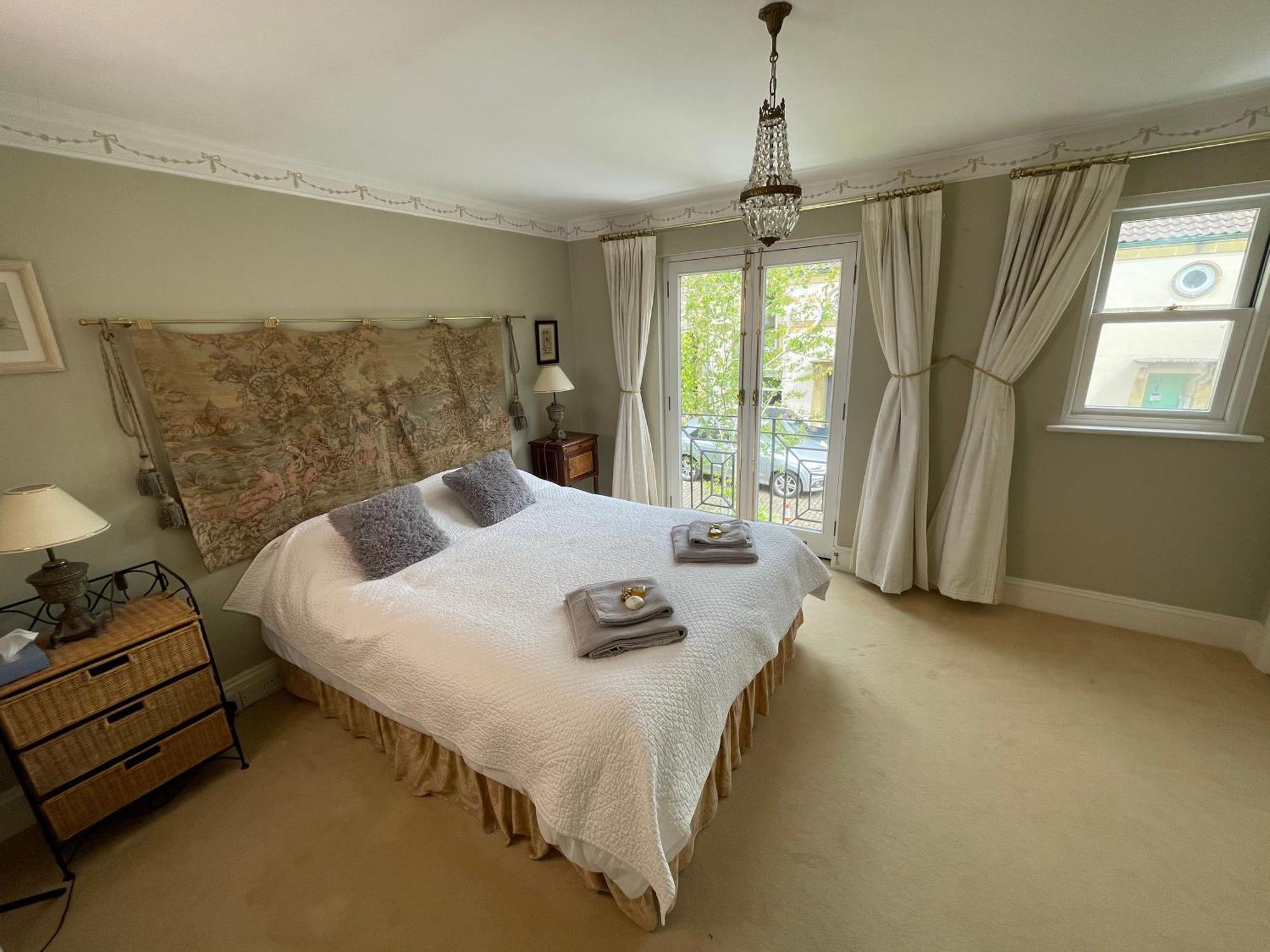 Circus Mews Townhouse:2 Beds:2 En-Suite Baths:Parking:City Centre:Quiet Area المظهر الخارجي الصورة